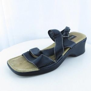 Naturalizer Women Ankle Strap Shoes Black Leather Buckle Size 6.5 Medium (B, M)‎